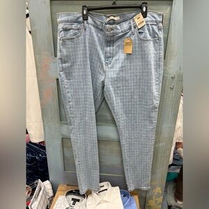 Levi’s High-Rise Skinny Jeans